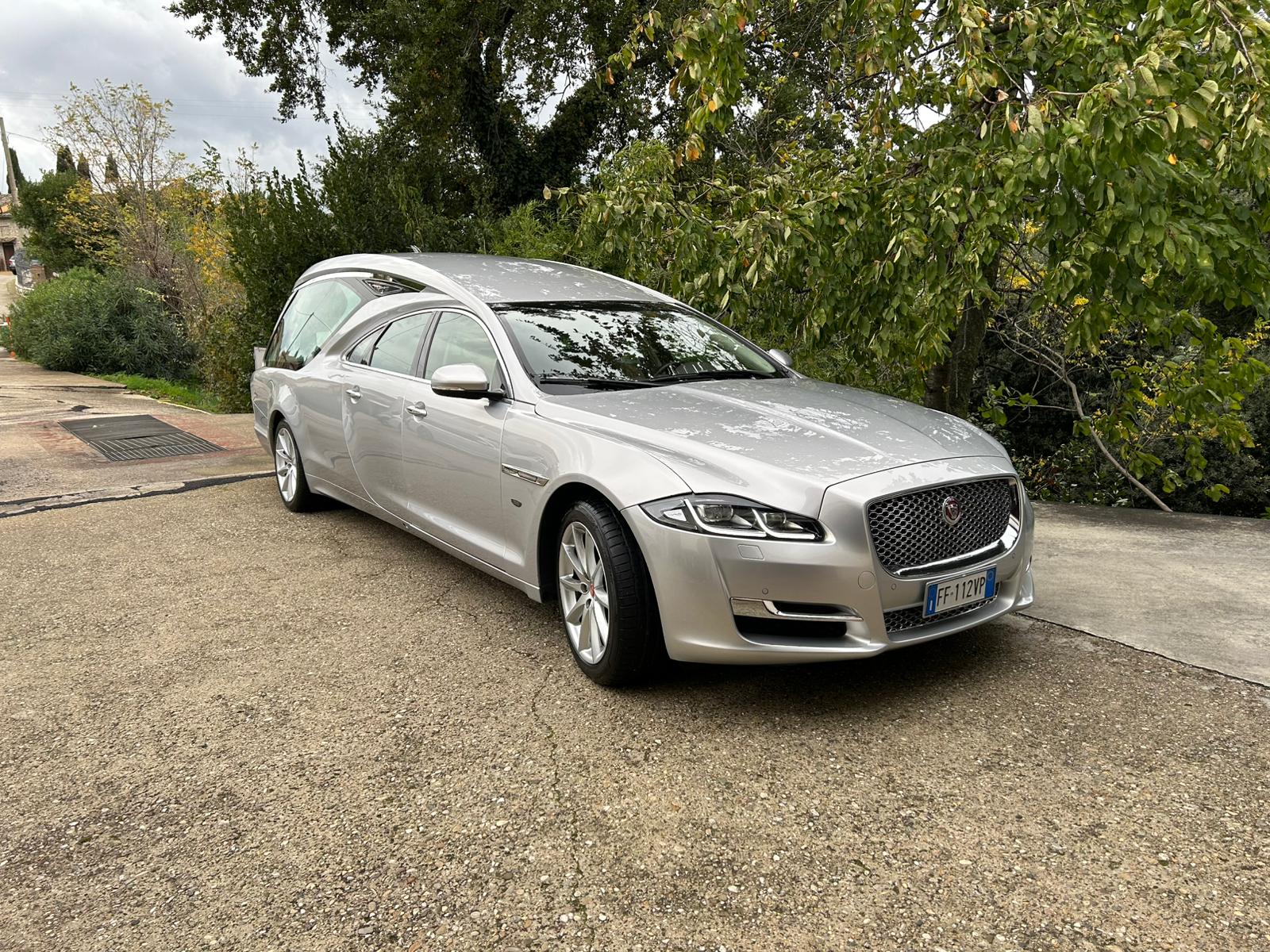 Carro funebre - Mezzi propri