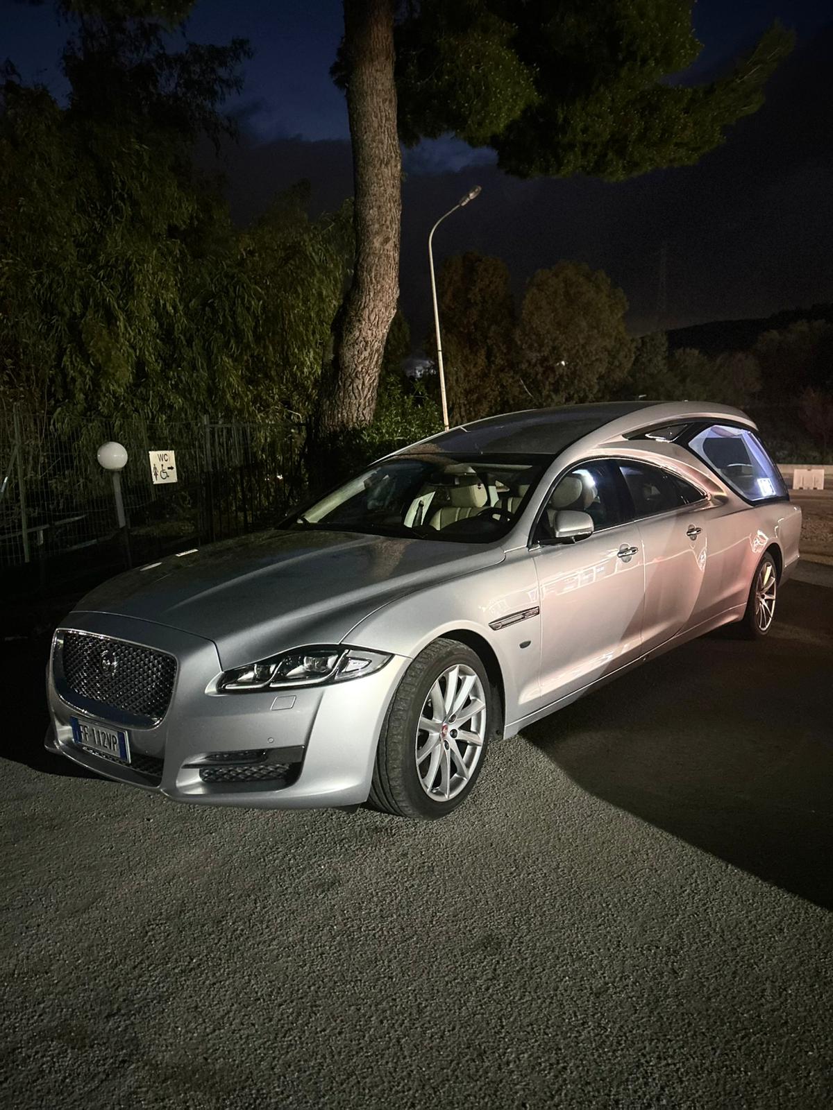 Carro funebre2 - Mezzi propri